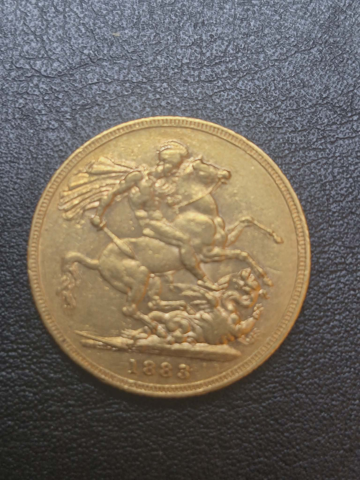 1883-M Sovereign. Victoria. VF