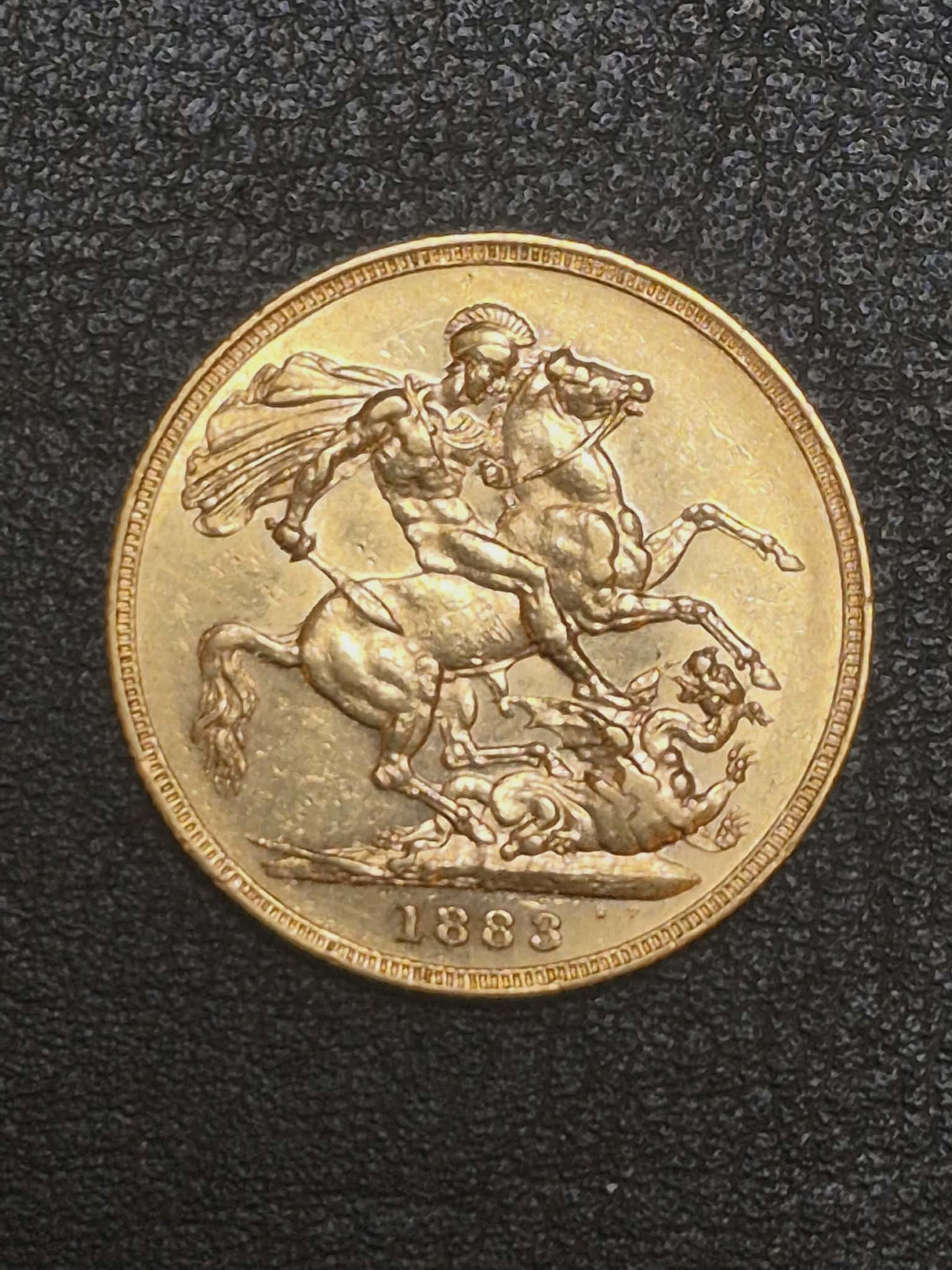 1883-S Shield Sovereign. Victoria. aUNC.
