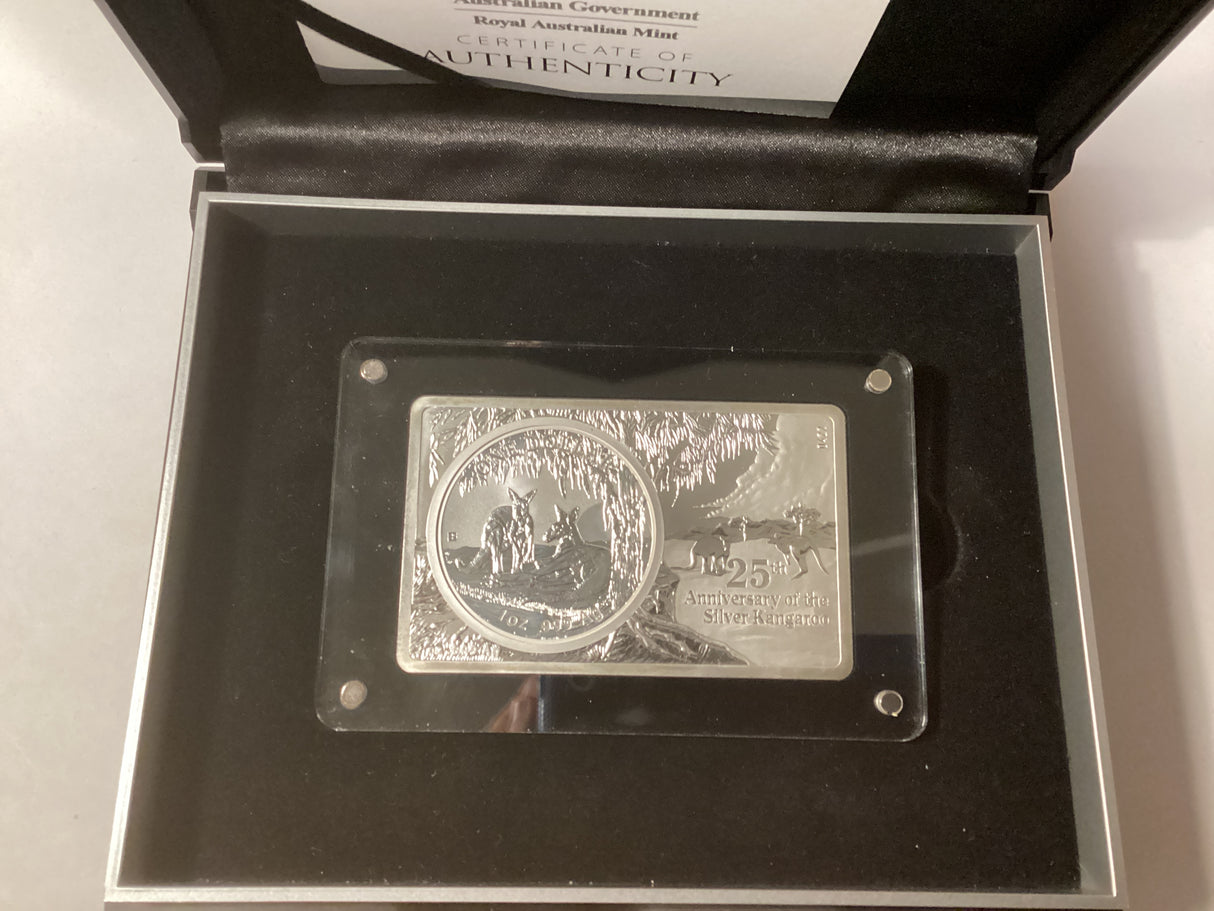 2018 25th Anniversary of the Silver Kangaroo. 3oz coin and bar.