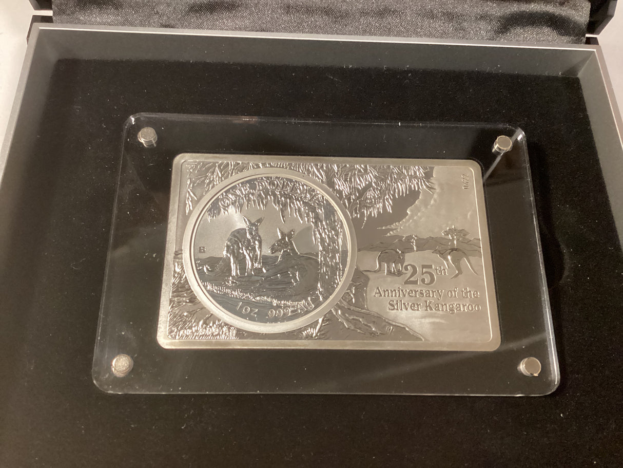 2018 25th Anniversary of the Silver Kangaroo. 3oz coin and bar.