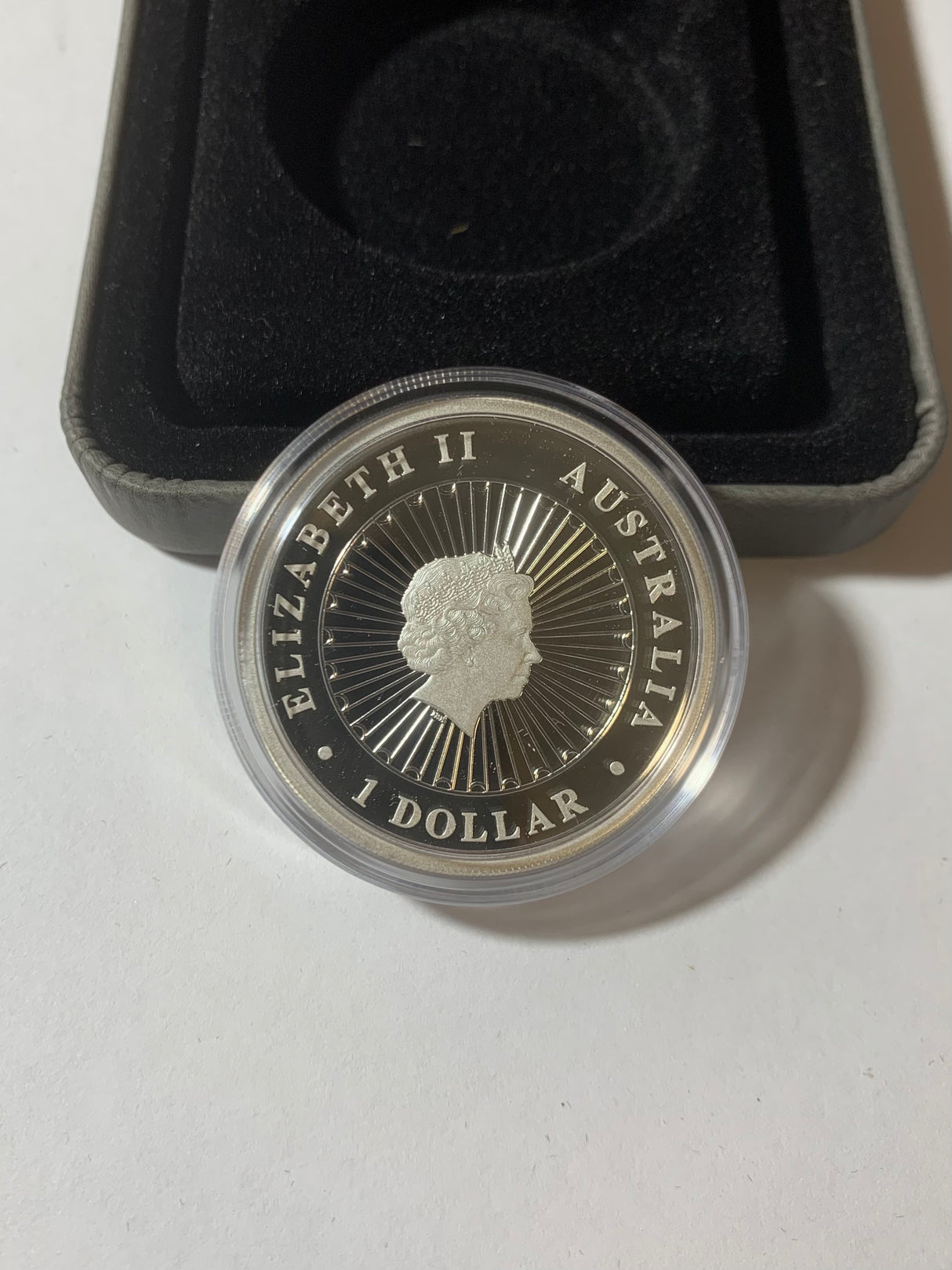 2013 $1 1oz Silver Proof Coin. Australian Opal Series. Kangaroo.