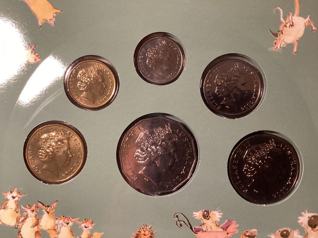 2004 Australian Uncirculated Baby Coin Set with Medallion.