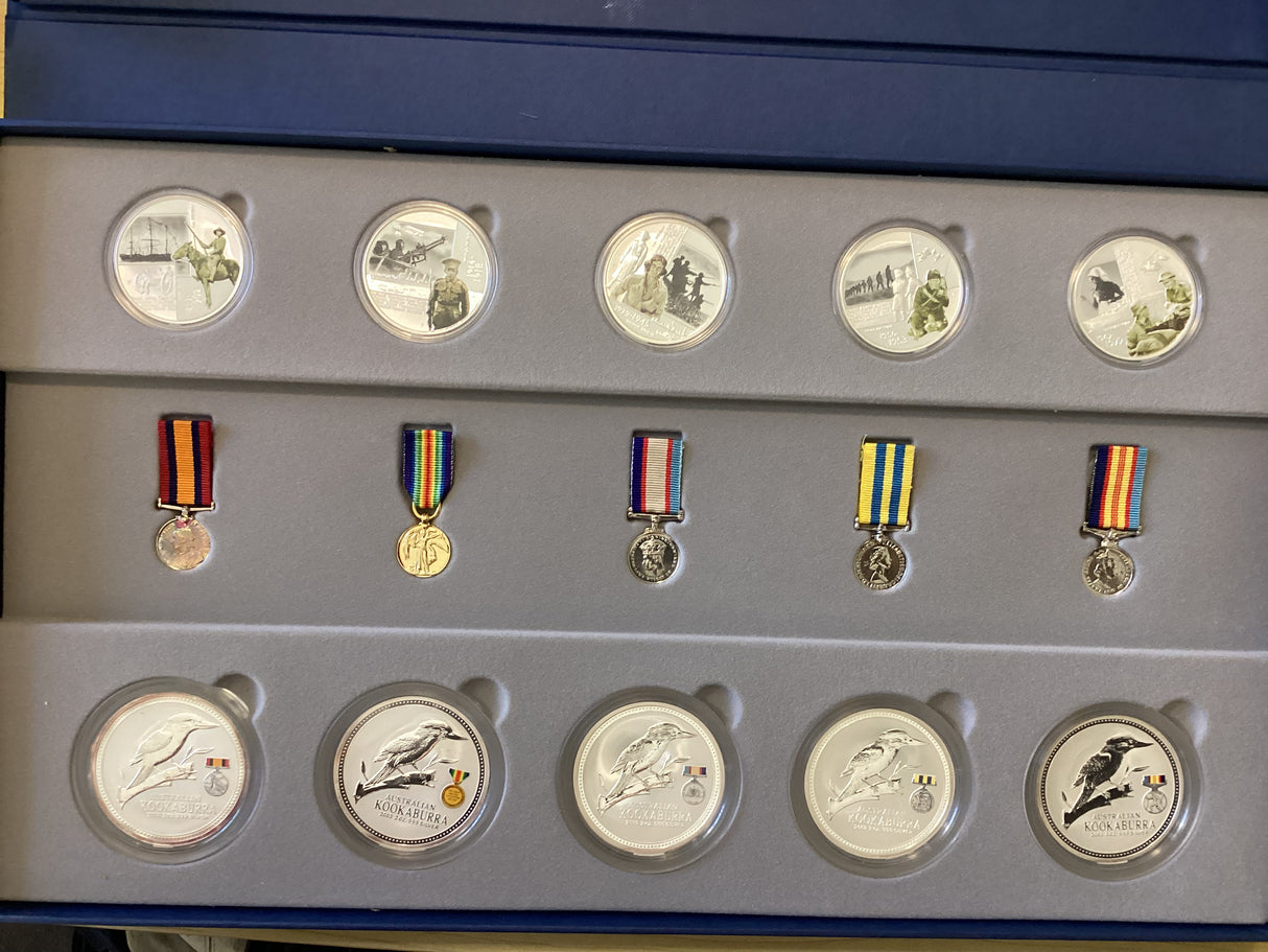 2003. Australians At War. Coin and Medallion Tribute Series Complete Collection. 5 x 2oz Coins and 5 x 1oz Medallions.