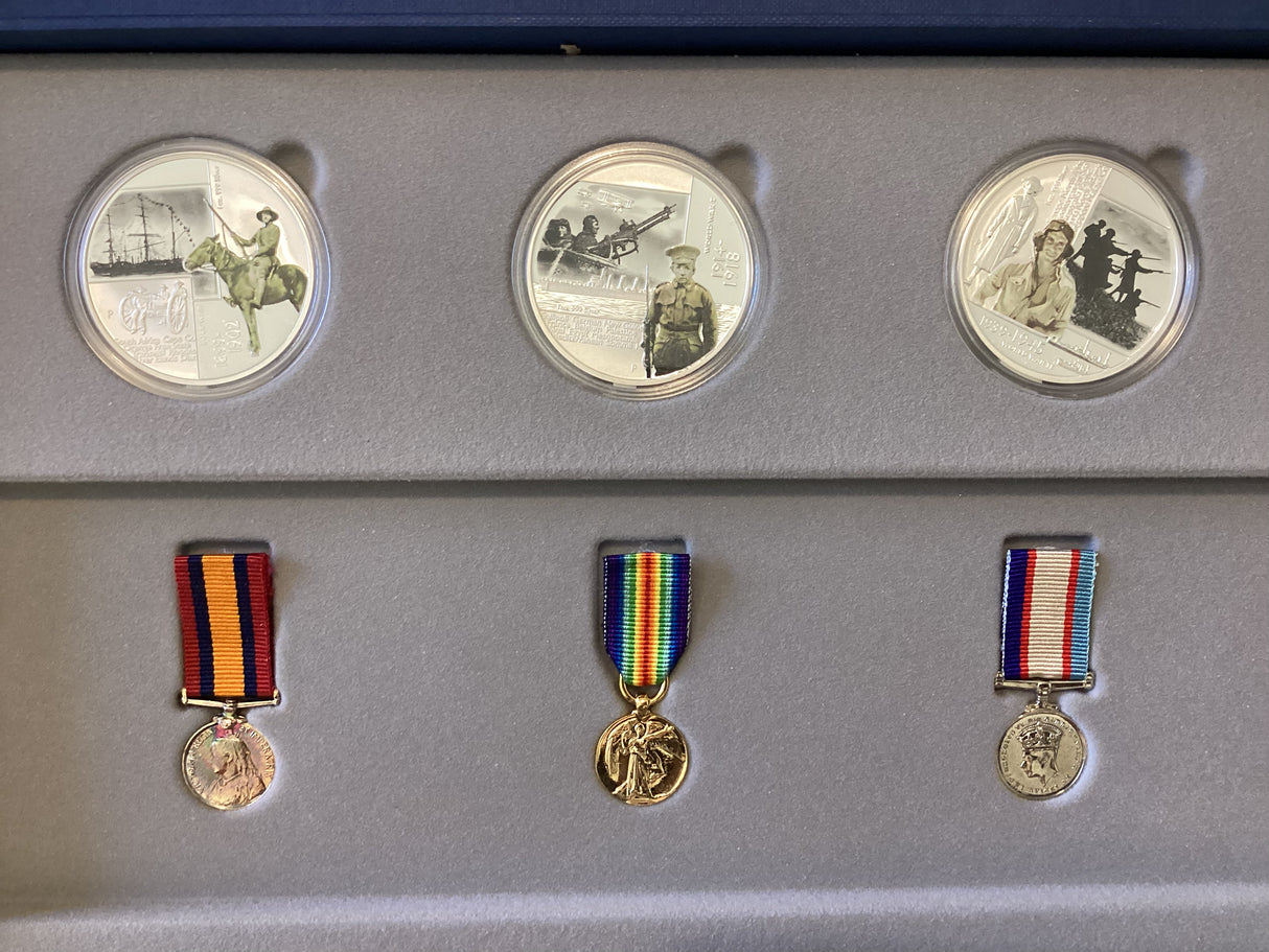 2003. Australians At War. Coin and Medallion Tribute Series Complete Collection. 5 x 2oz Coins and 5 x 1oz Medallions.