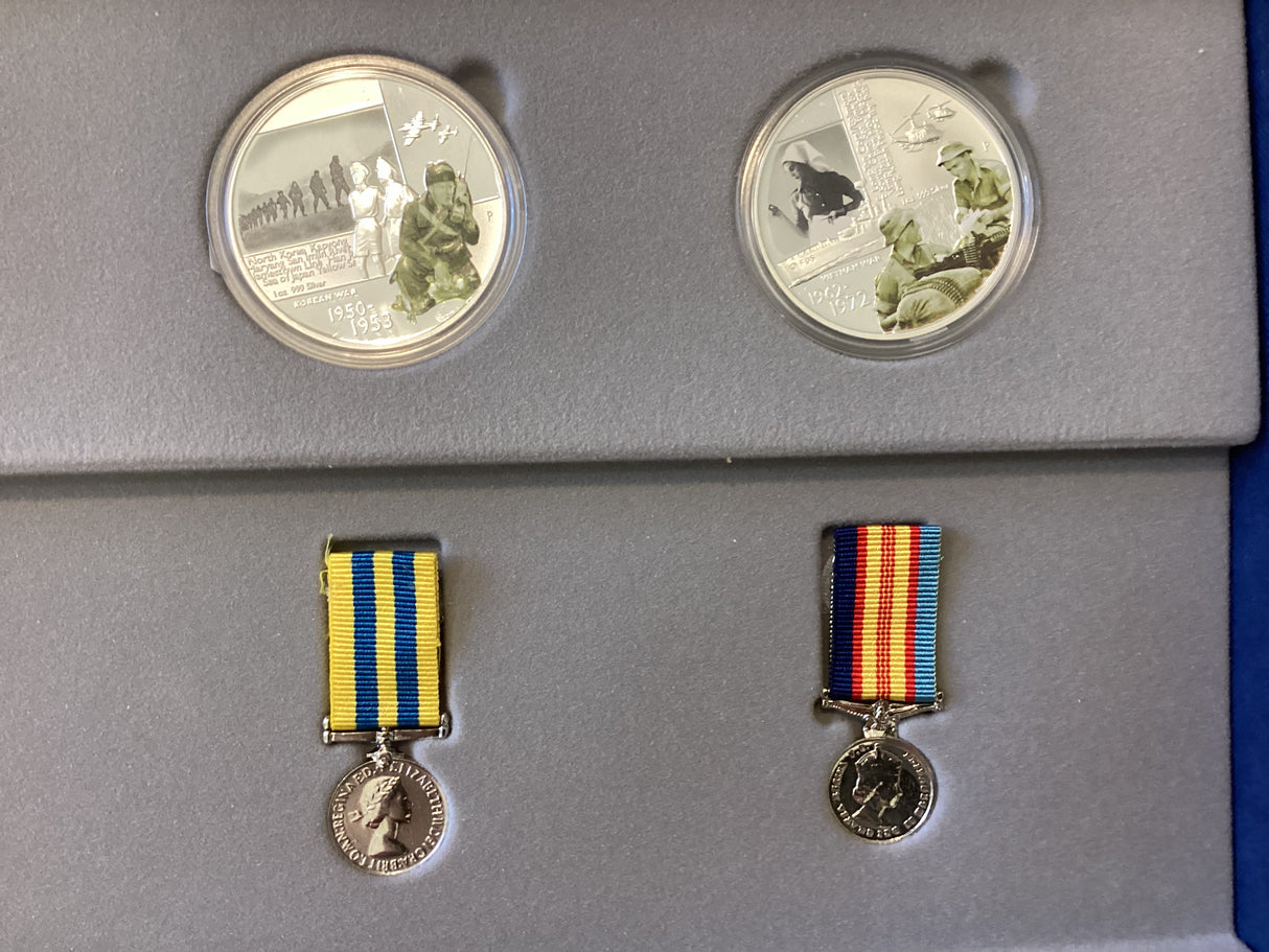 2003. Australians At War. Coin and Medallion Tribute Series Complete Collection. 5 x 2oz Coins and 5 x 1oz Medallions.