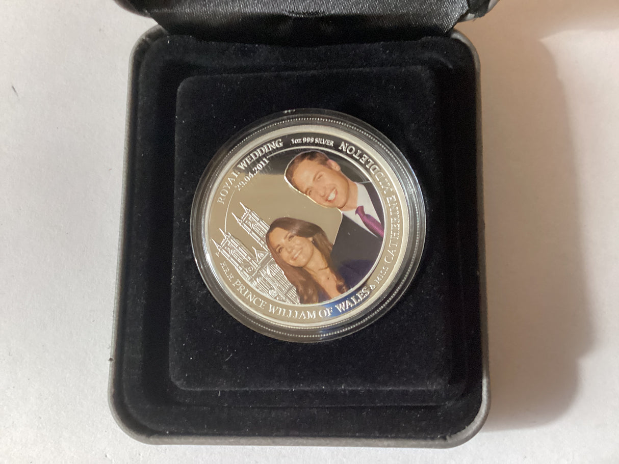 2011 $1 1oz Coloured Silver Proof Coin. Royal Wedding. H.R.H. Prince William and Miss Catherine Middleton.