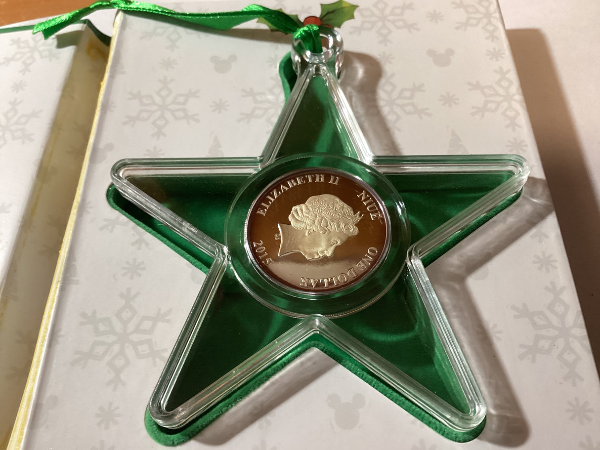 2015 $1 1/2oz Silver Coloured Coin. Disney. Season’s Greeting. NZ Mint.
