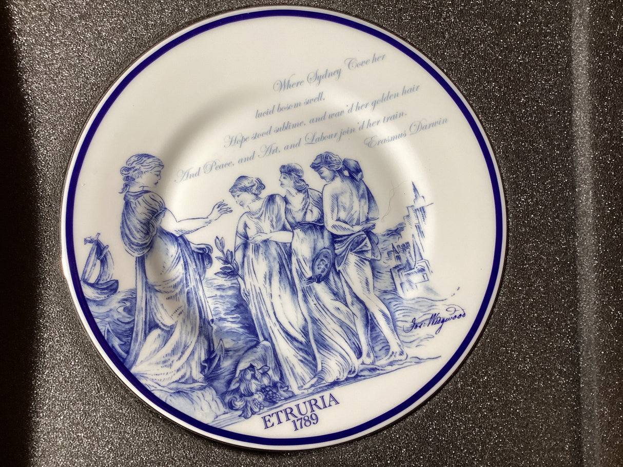 2010 $1 1oz Silver Proof Medallion and Wedgewood Plate Set. Sydney Cove.