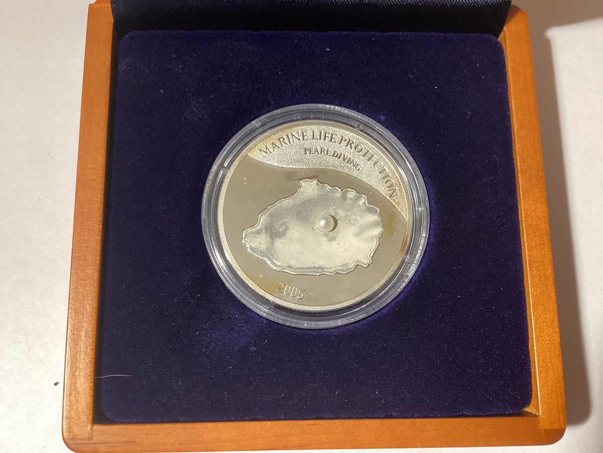 2005 $5 Silver Proof Coin. Pearl Diving Coin with a Real Pearl.