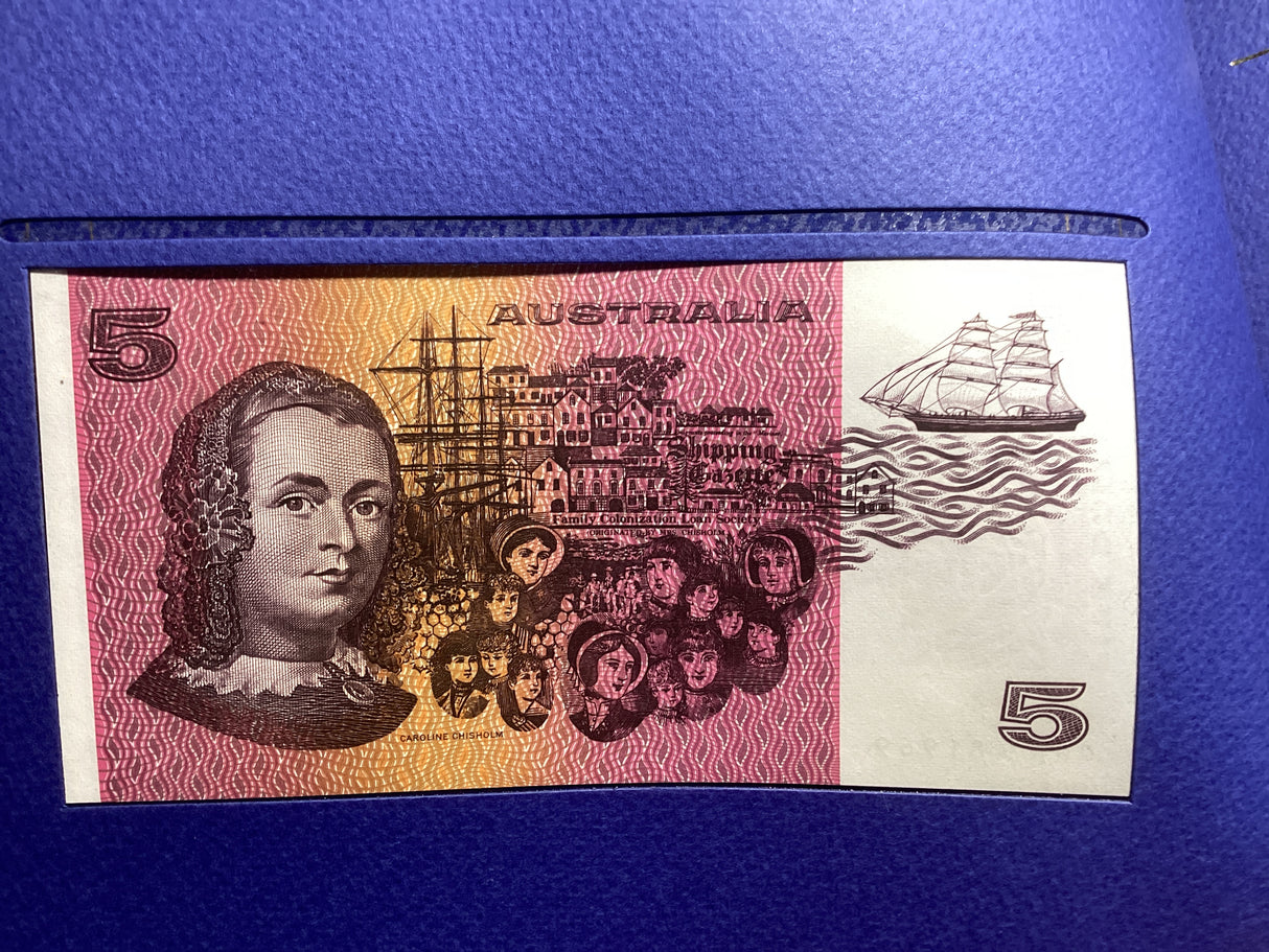 1991 25 Years of Decimal Currency Coin Set and Decimal Note Folder. 1000 made.