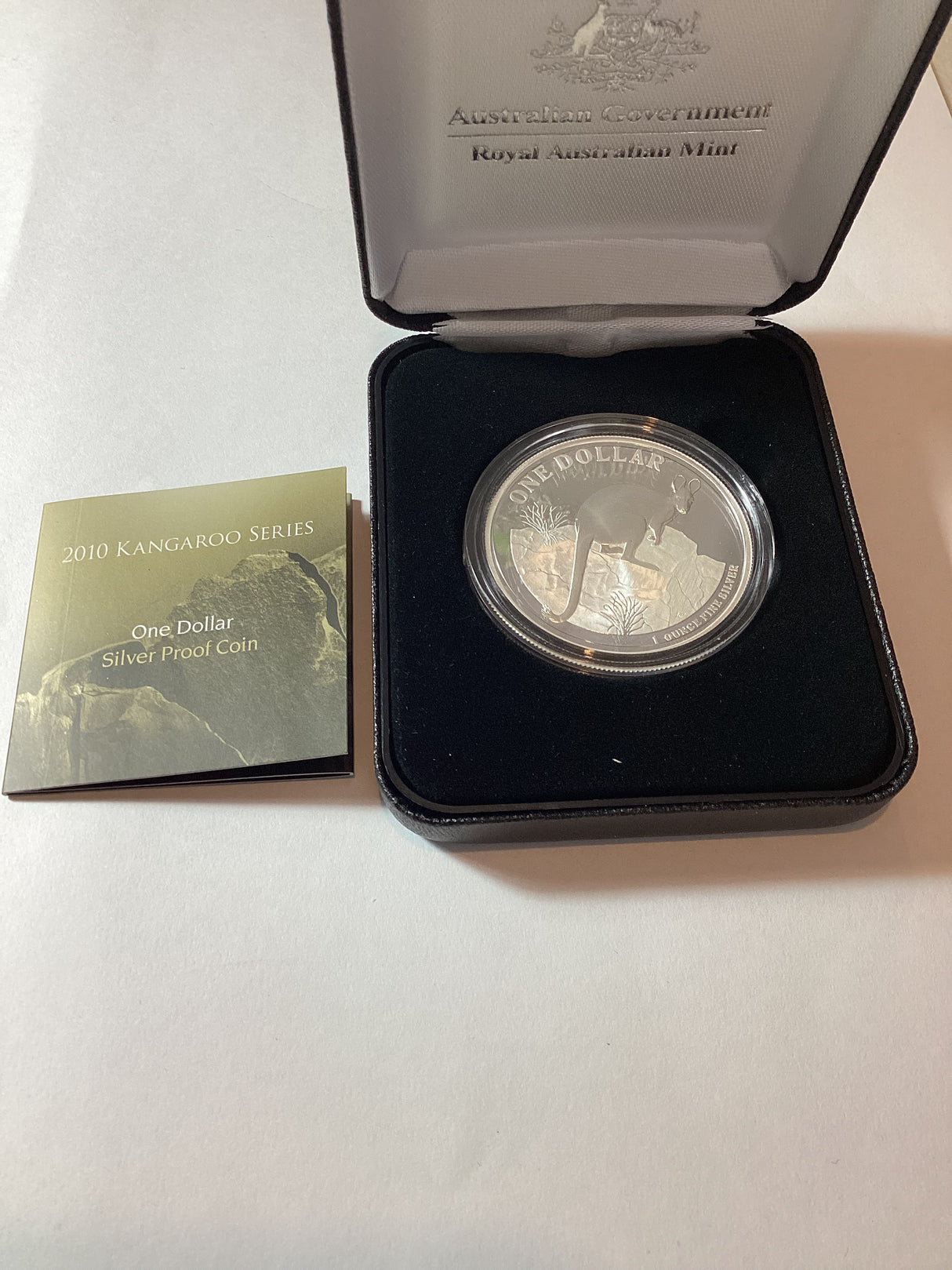 2010 Kangaroo Series $1 Silver Proof Coin. Yellow Footed Rock Wallaby