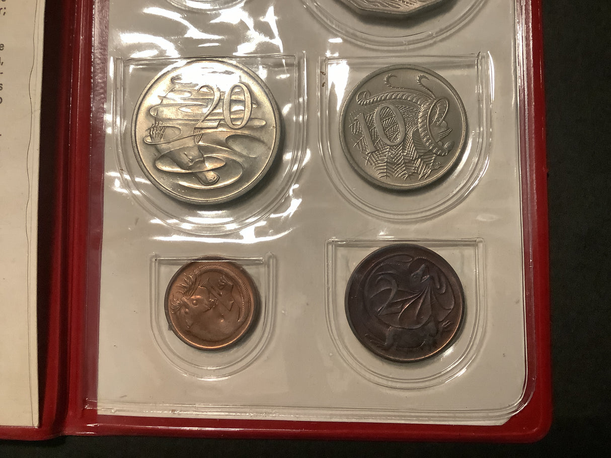 1970 Uncirculated Mint set in Red Folder.