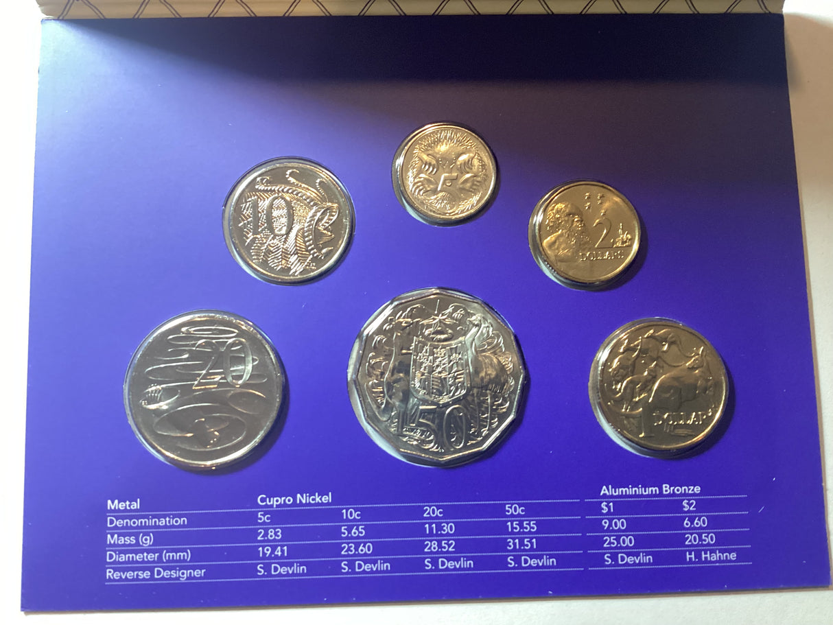 2020 Uncirculated Set. 6th Portrait A New Effigy Era. Berlin World Money Fair Special Release.