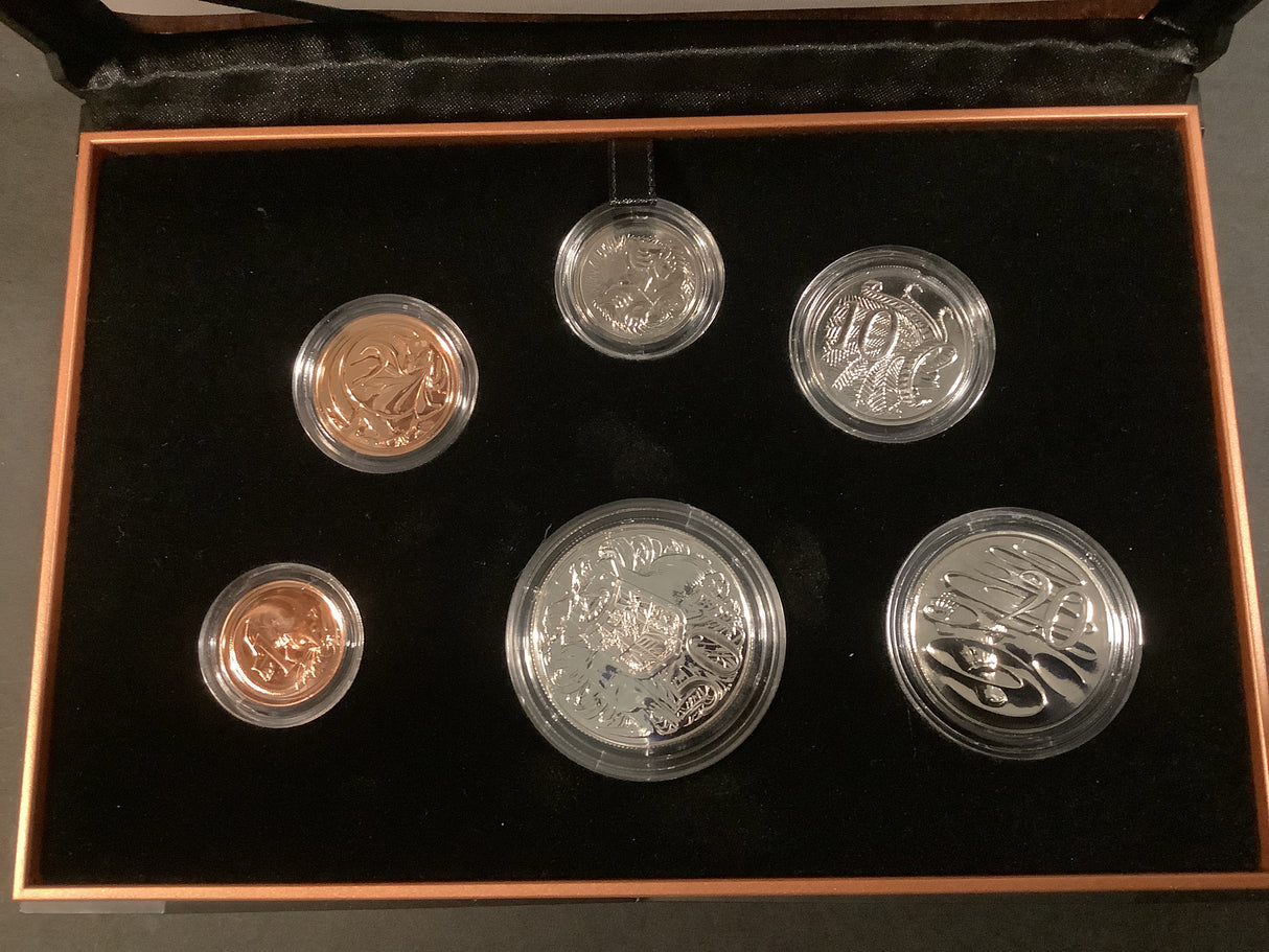2016 In Comes The Dollars In Comes the Cents uncirculated six coin set.