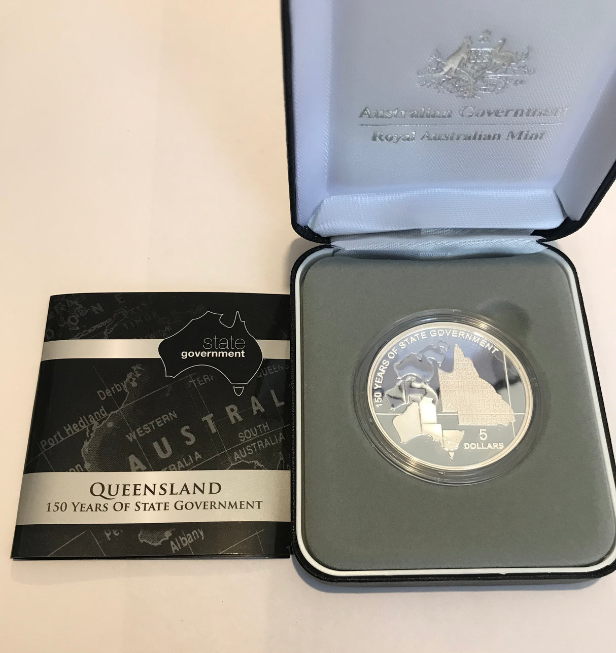 2009 $5 State Series. Fine Silver Proof Coin. Queensland