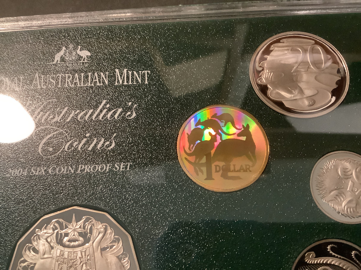 2004 6 Coin Proof Set. Featuring Special Holographic $1 Coin.