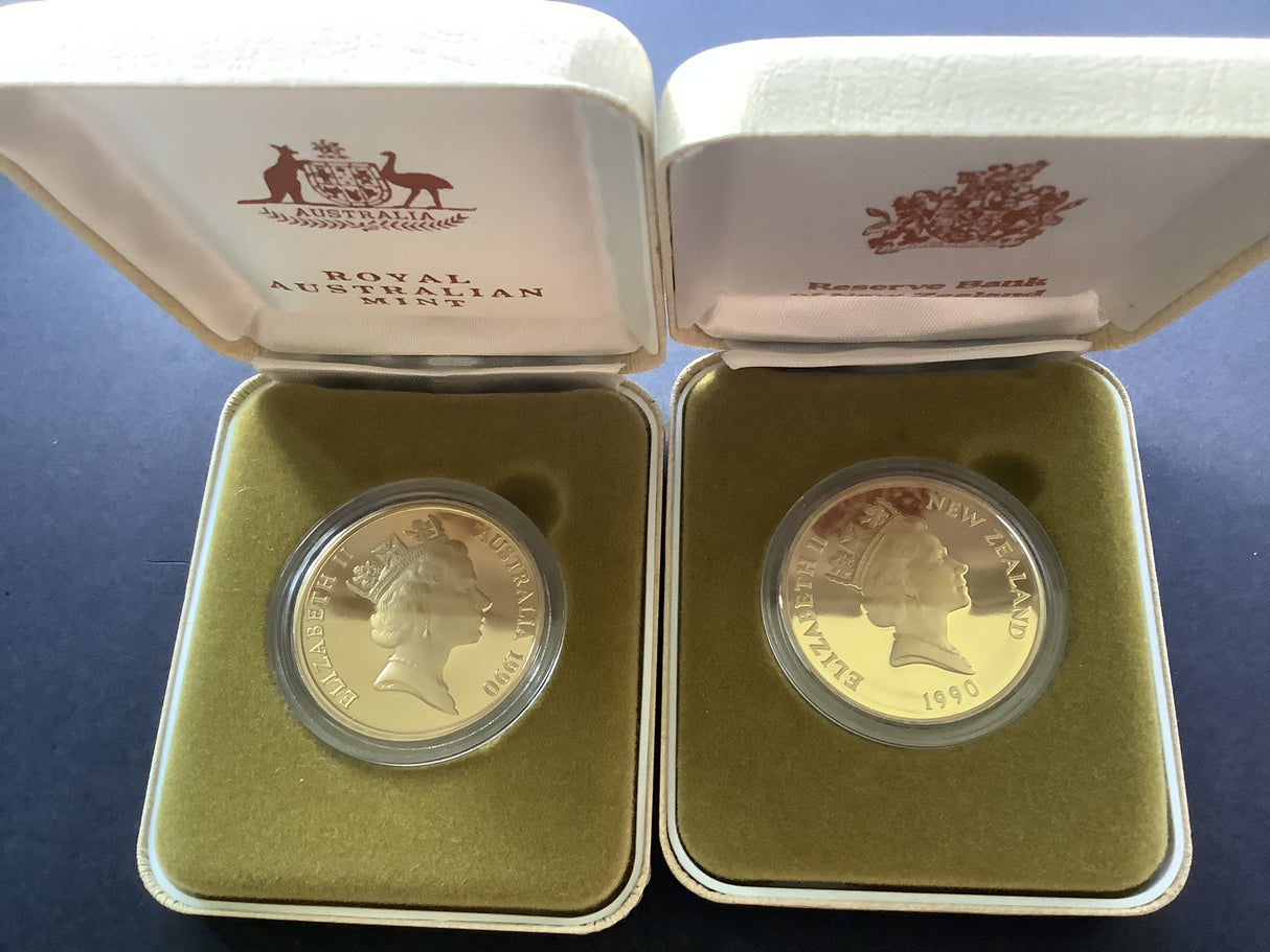 1990 Anzac 75th Anniversary Commemorative Coin Set. 25th April 1990. Lest We For