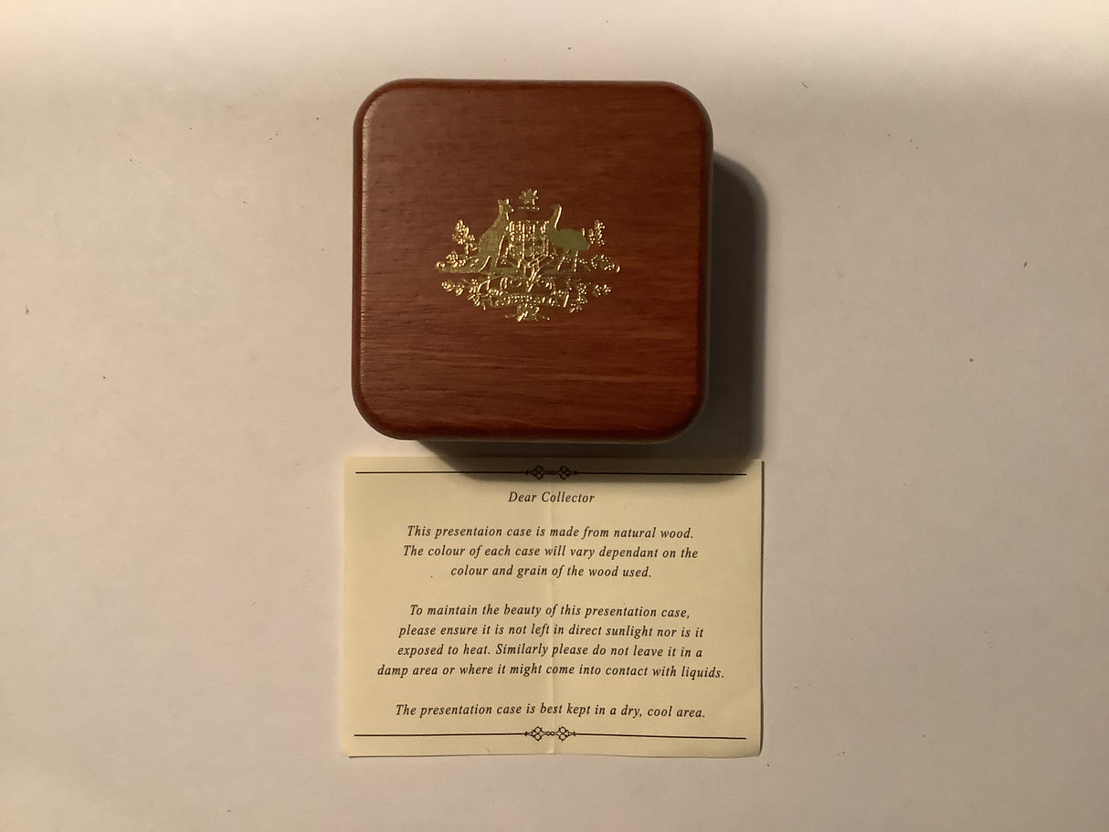 2008 Australian Artist Series Reg Mombassa $10 Gold Kangaroo Proof Coin.