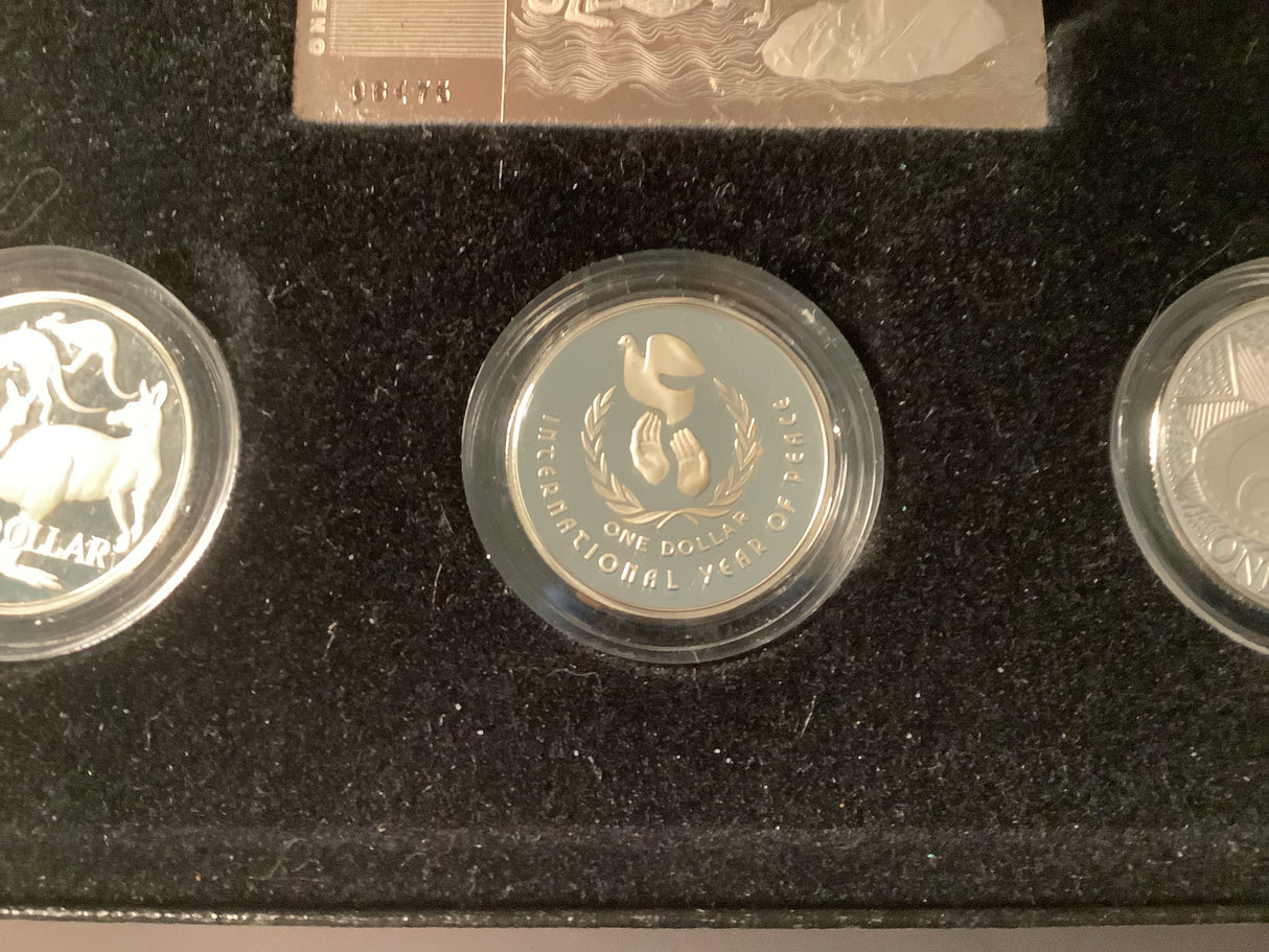 1990 Masterpieces in Silver