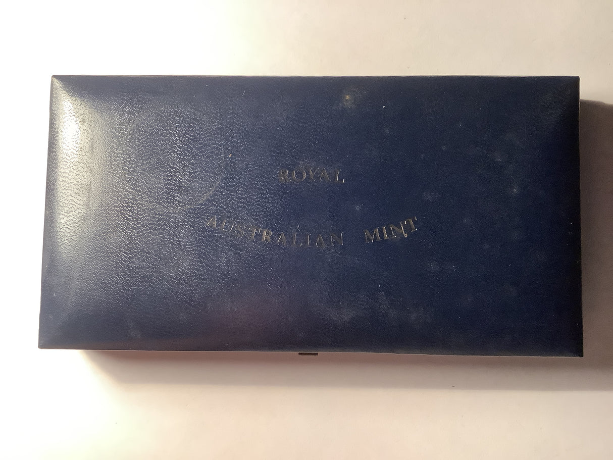1966 Australian Proof Coin Set. Dark Blue Case