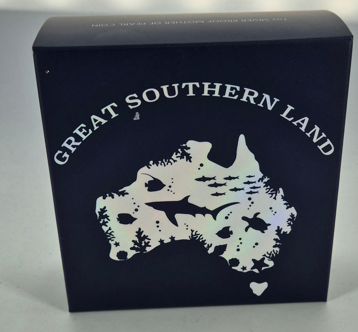 Great Southern Land - Australia Sea 1oz Mother of Pearl Silver Proof Coin