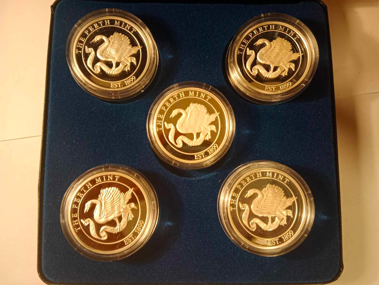 1999 Coloured Bird Medallion Series. 5 Medallion Set
