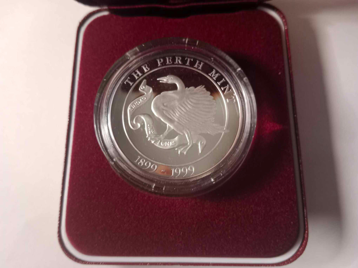 1999 The Perth Mint Centenary Medallion 1oz Silver Coin.