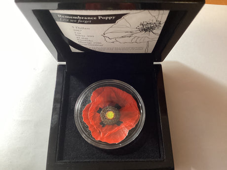 2017 $5 1oz Silver Proof Coloured Coin. Remembrance Poppy. Lest We Forget.