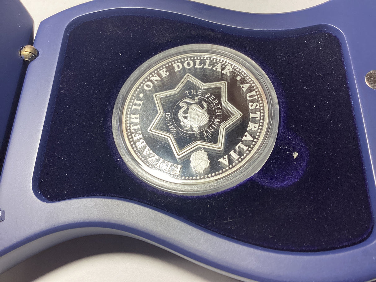 2001 $1 Centenary of Federation State Tribute Series. Queensland.