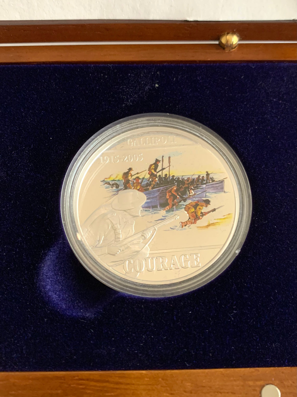 2005 Gallipoli 90th Anniversary 2 x 1 Ounce Coloured Silver Proof Coin Set