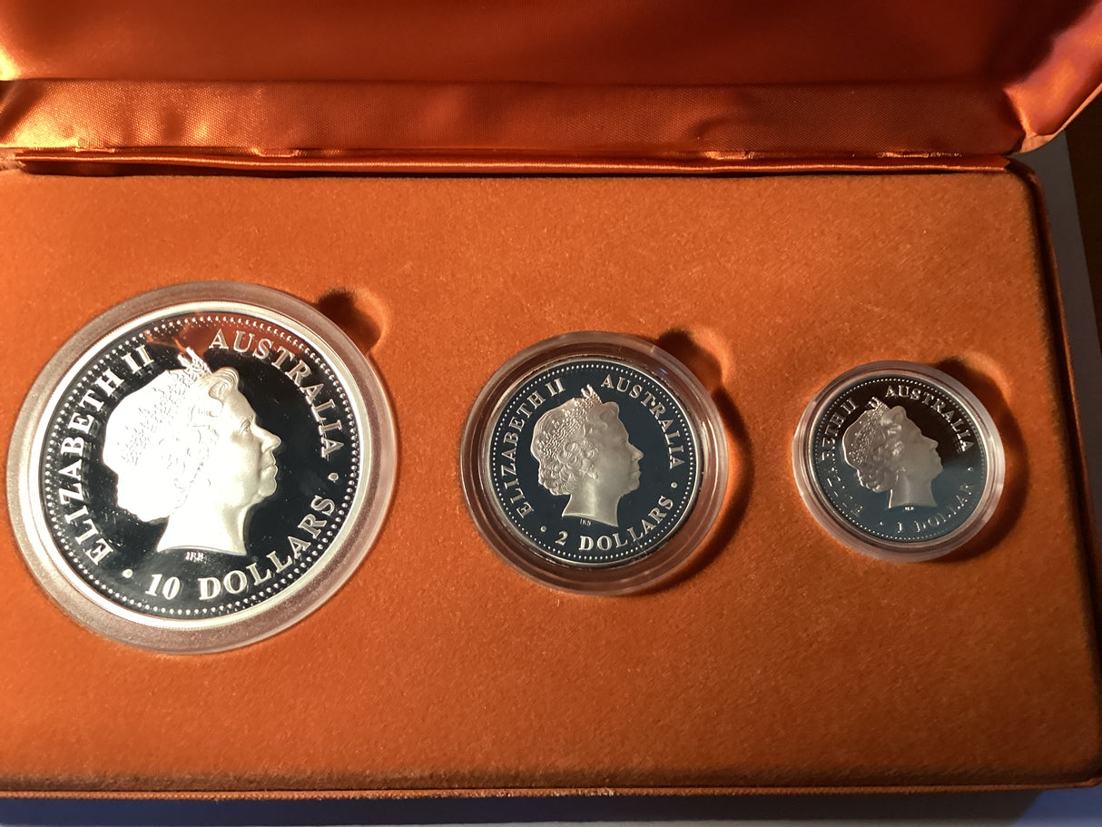 2001 Kookaburra Proof Issue Three-Coin Set. 10 Ounce, 2 Ounce and 1 Ounce.