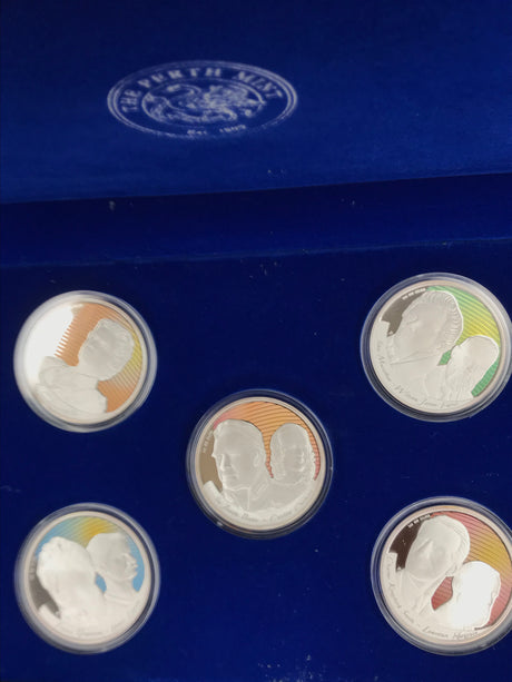 2006 Figures of Notes Silver Coin Collection.