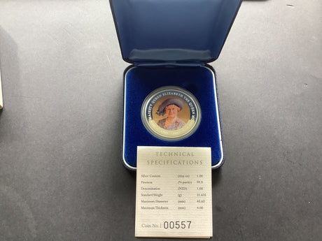 2002 The Queen Mother 1900-2002. 1 Ounce Silver Coin.