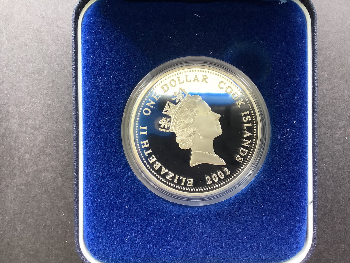 2002 The Queen Mother 1900-2002. 1 Ounce Silver Coin.