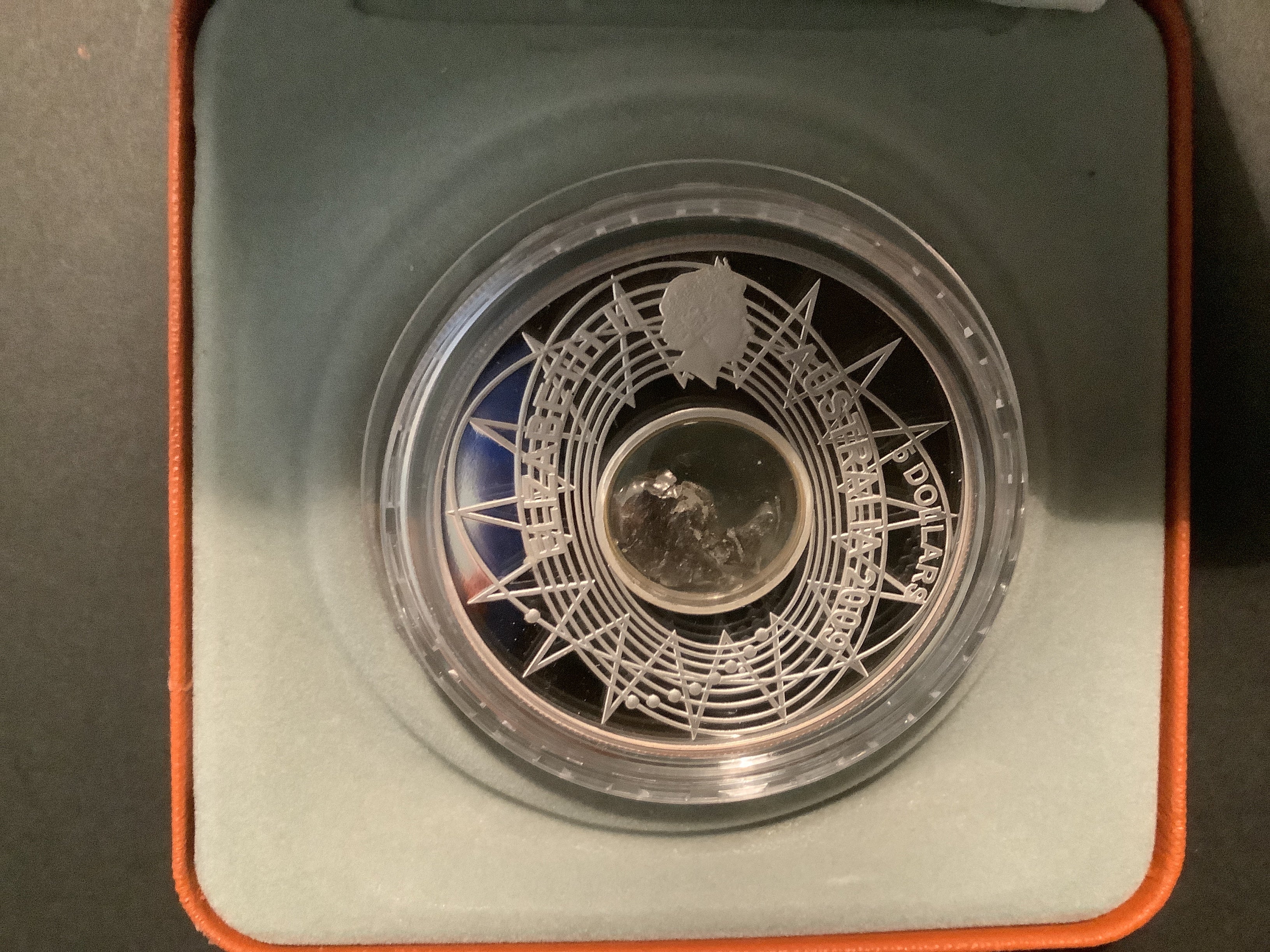 ファッションシーンで話題のこれから流行るブランド12選 2009 Year International Coin. Meteorite Proof Silver Fine $5 コレクション