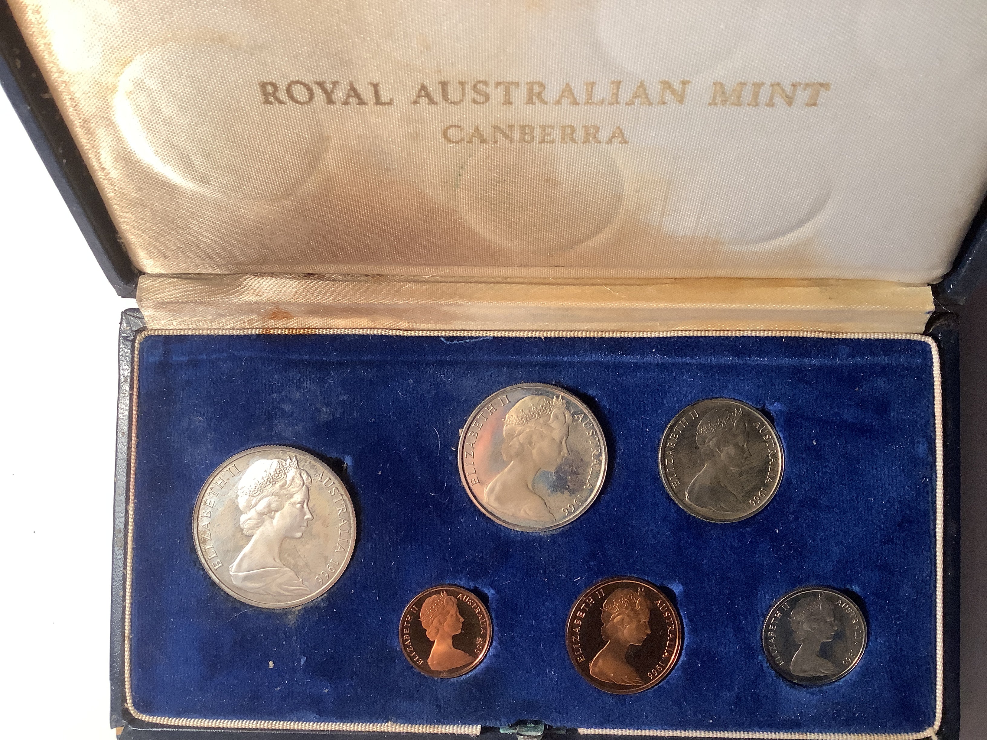 コレクション  AUSTRALIAN MINT 1975 コレクション AUSTRALIAN MINT 1975 1975 Australia Royal