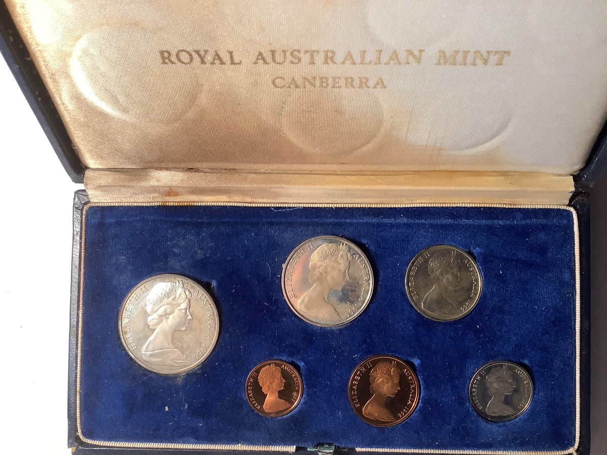 1966 Australian Proof Coin Set. Dark Blue Case